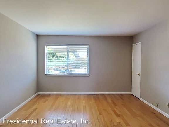 3rd image of 1285 Parkington Ave