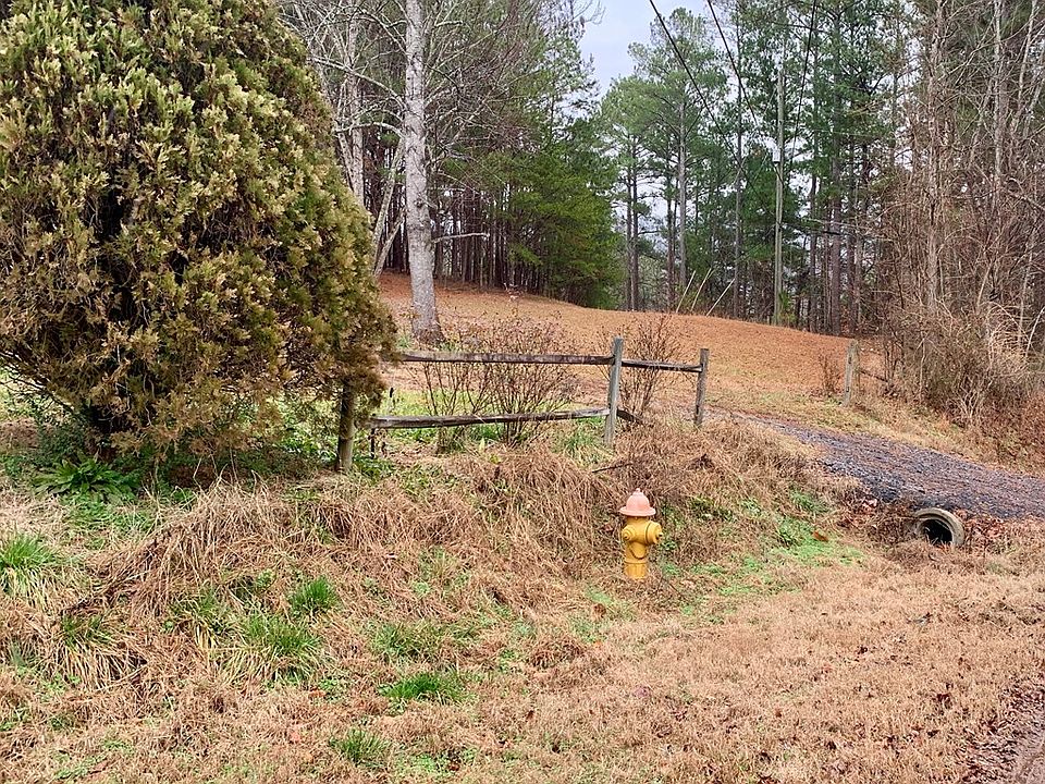 2nd image of 3317 Hurricane Rd