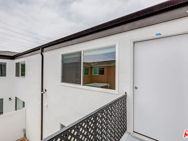 1211 Beryl St #B — Photo 3