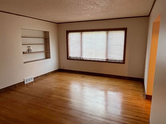 2nd image of 134 Doty St