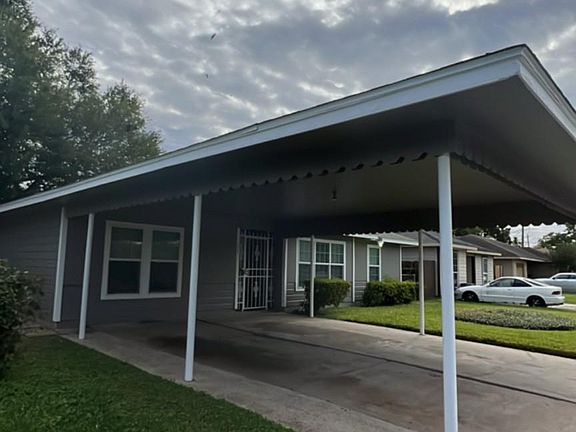 3rd image of 802 Sage Dr