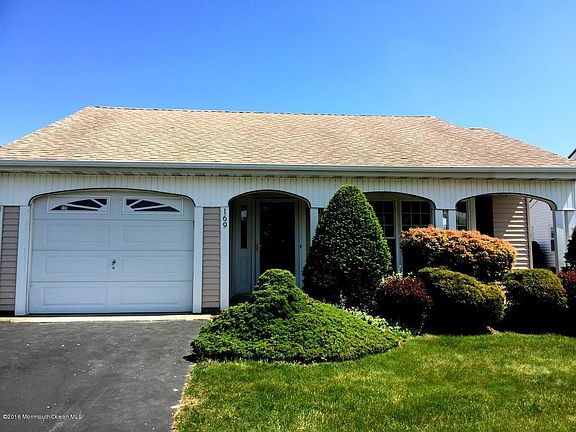 3rd image of 169 Buckingham Drive N