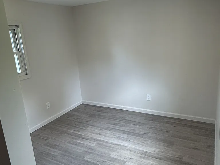 42 Halsey Dr — Photo 10