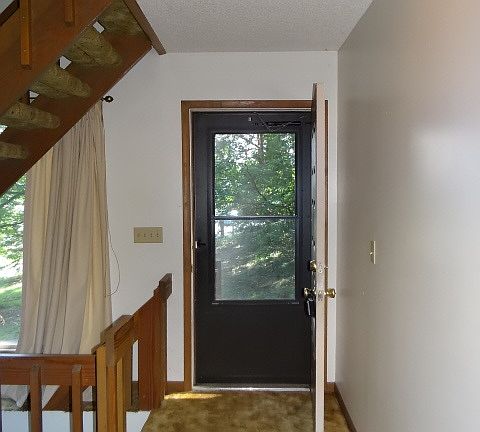 3rd image of 297 Battlefield Dr