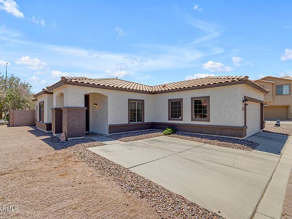 3rd image of 2637 E BELLERIVE Drive