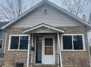 942 W Macarthur Ave, Bloomington, IL