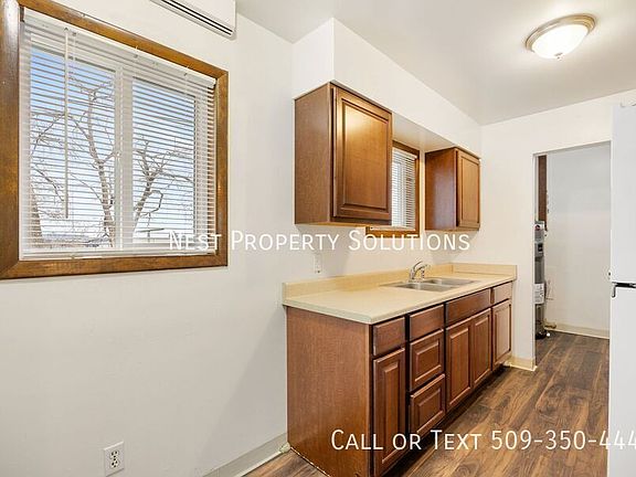 4th image of 1231 Arlington Dr NE #1231