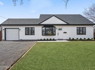 10 Cedar Ave, Hazlet, NJ 07730