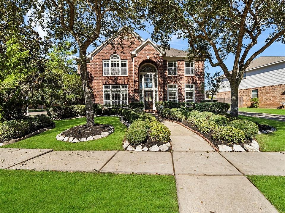 1st image of 2222 Arundel Crossing Dr