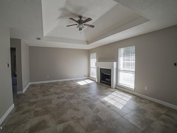 4th image of 15373 Northwood Hills Dr