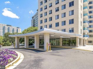10401 Grosvenor Pl APT 328, Rockville, MD