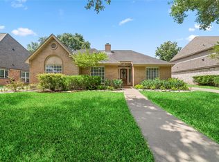3914 Felicia Dr, Sugar Land, TX 77479