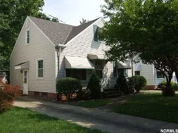 13809 Thraves Rd photo 1