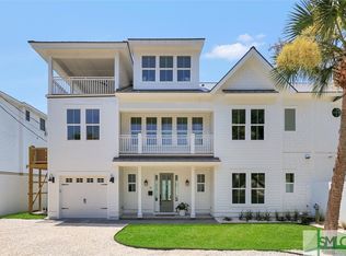 13 9th Ter, Tybee Island, GA 31328
