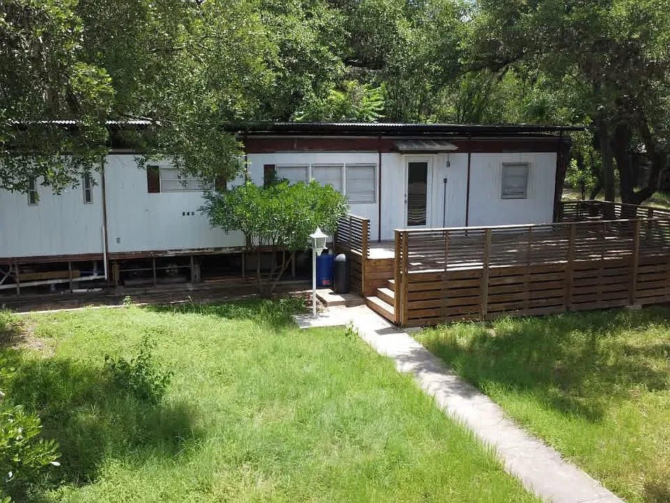 843 Grandview Bnd