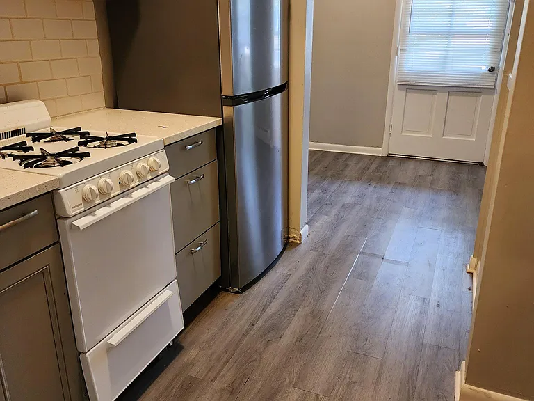 755 Buchanan Ave #8 — Photo 1