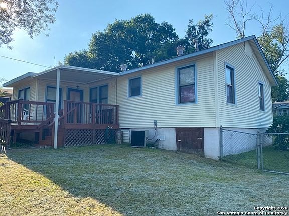3rd image of 546 McDougal Ave