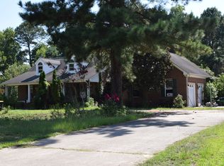 2923 Isaac Weeks Rd, Clinton, NC 28328