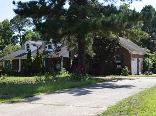 2923 Isaac Weeks Rd, Clinton, NC 28328