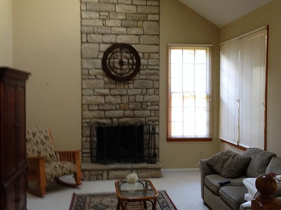 5th image of 6365 Woodridge Ct