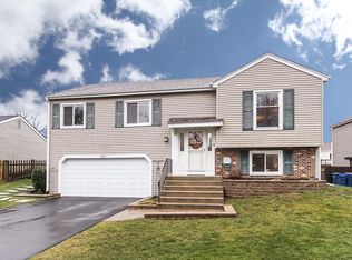 267 Hill Ave, Bartlett, IL
