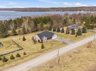 19 Saint Andrews Dr, Rideau Lakes, ON K0G 1X0