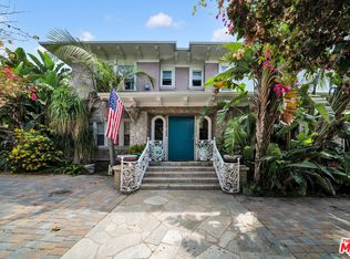 1882 S Cochran Ave, Los Angeles, CA 90019