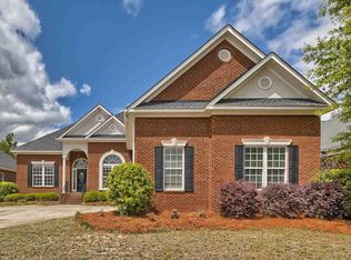 137 Royal Lythan Dr, Lexington, SC 29072
