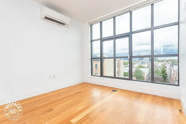 Rented by MySpaceNYC | media 9