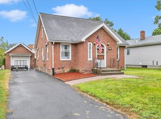 93 Jeannette St, Bristol, CT 06010