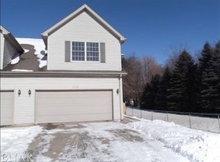 3312 E Oakland Ave, Bloomington, IL