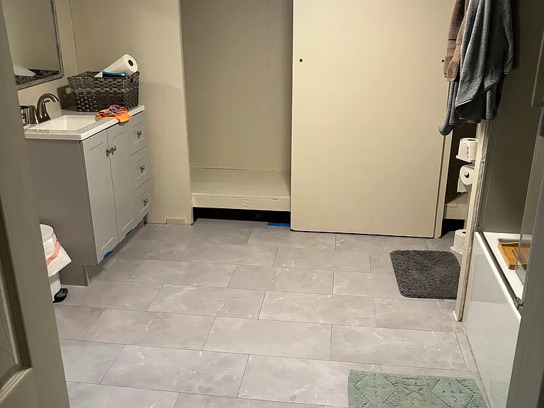 1408 S Regal St — Photo 19