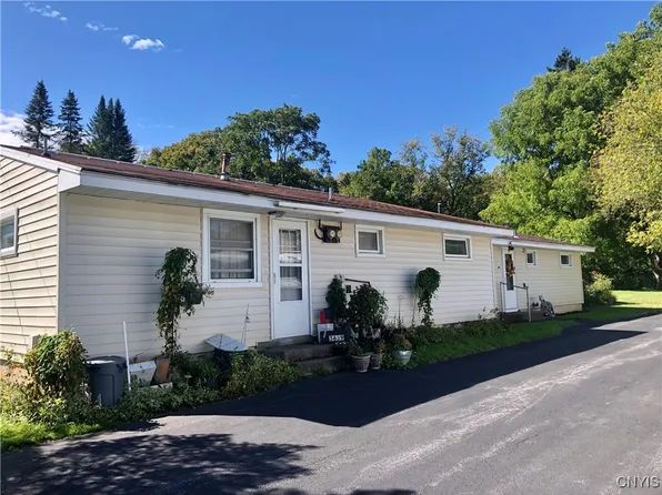 3637-3639 Huxford Pl, New Hartford, NY 13413