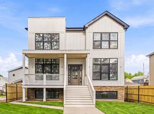 5361 N Normandy Ave, Chicago, IL 60656