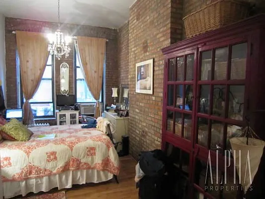 Rented by Alpha Properties NYC I LLC | media 24