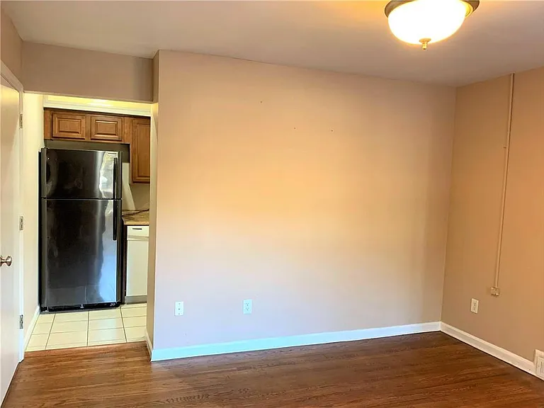 317 W Wieuca Rd NE — Photo 7