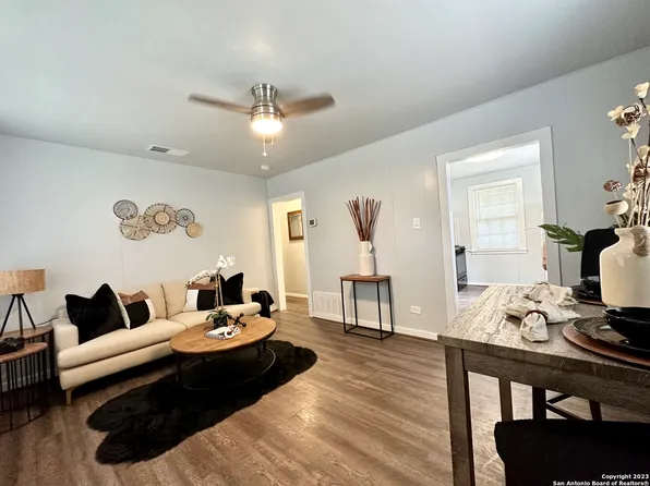 3014 Neptune St, San Antonio, TX 78226