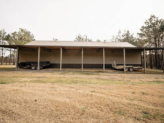 3rd image of 1492 Berry Rd