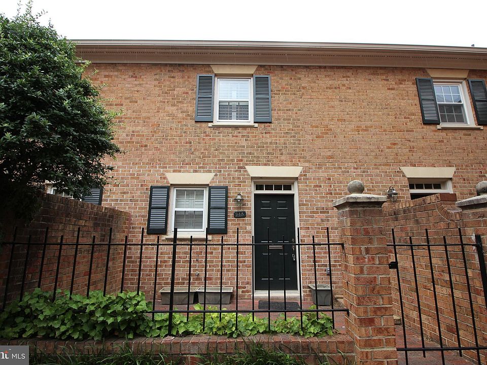 1st image of 945 N Pitt St