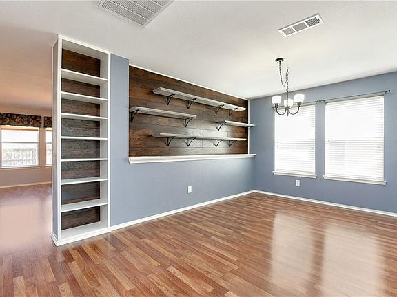4th image of 10228 Brenden Dr