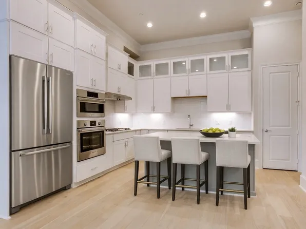 1472 N Ave, Plano, TX 75074