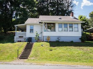 76 Main St, West Alexander, PA 15376