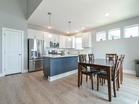 5th image of 3222 N 92nd St