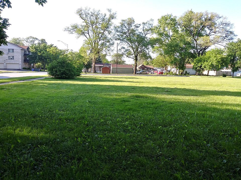 1st image of 9941 Melvina Ave