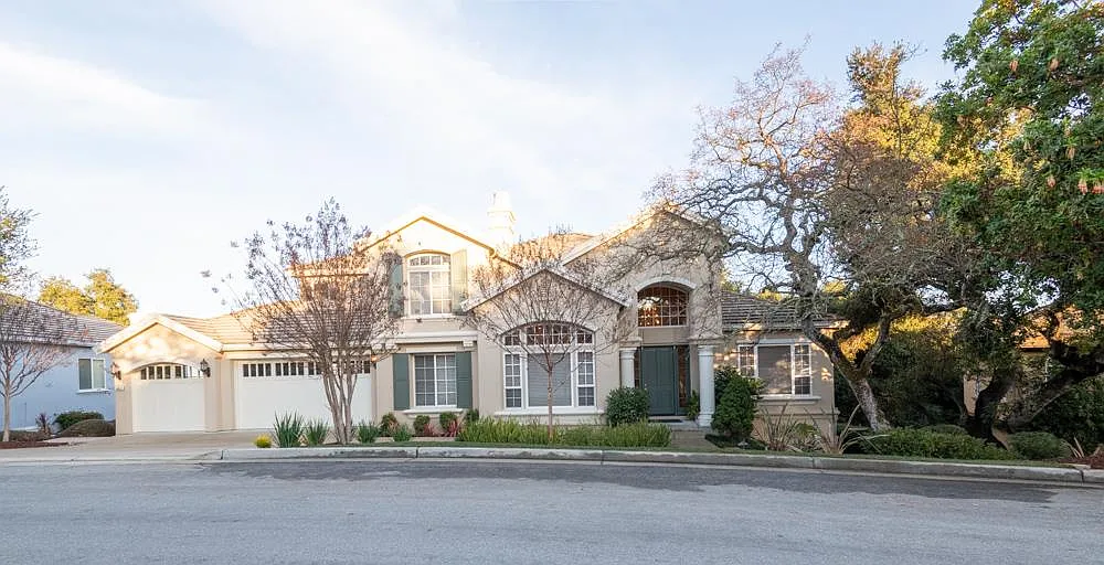 8411 Goldenrod Cir photo 1
