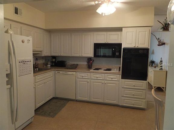4th image of 2070 World Parkway Blvd APT 6