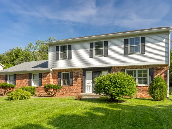 1692 White Ash Dr, Carmel, IN 46033