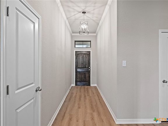 2nd image of 1207 Carnaby Dr
