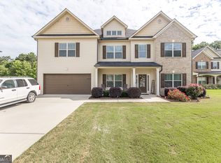 107 Meadows Walk Dr, Byron, GA 31008