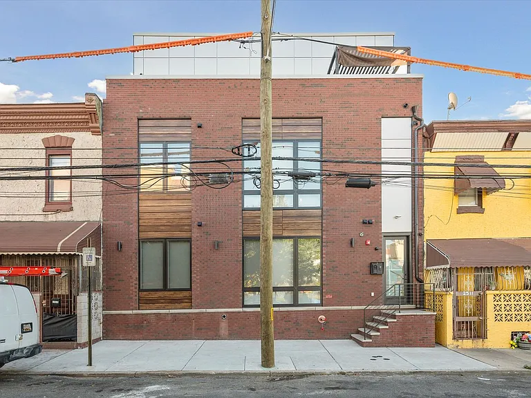 Aston Lofts — Photo 14